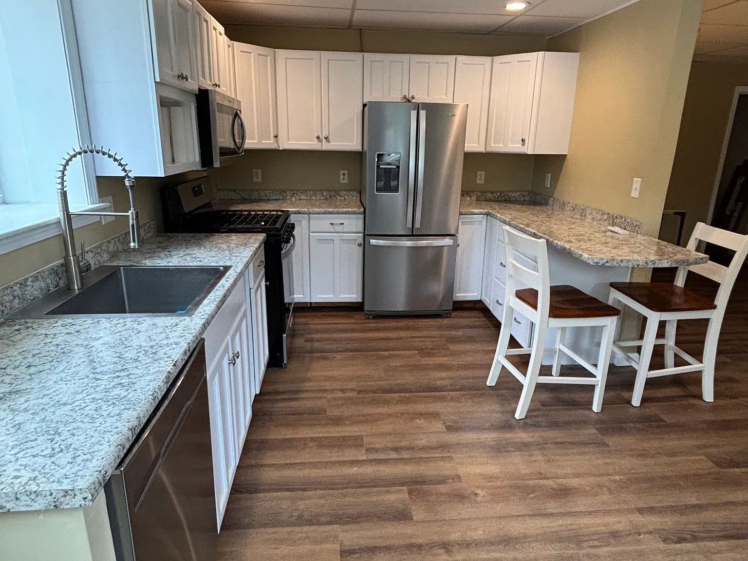 2 bed, 1200 sqft, $2,250 — Photo 4