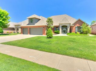 19816 Oakshire Dr, Edmond, OK 73012
