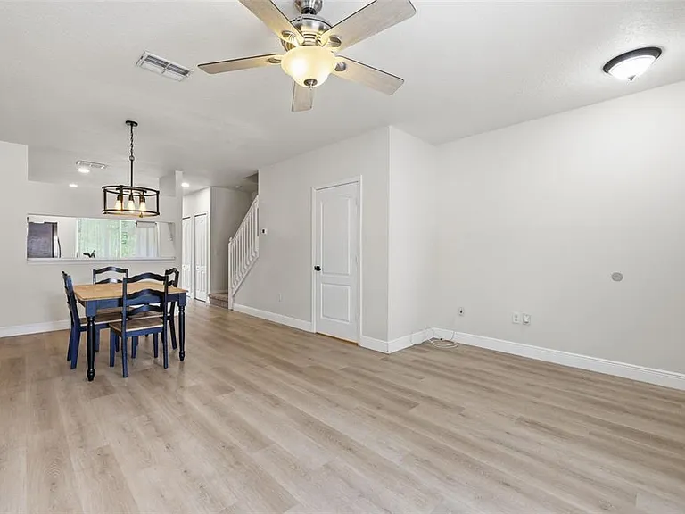 1141 Kennewick Ct — Photo 5