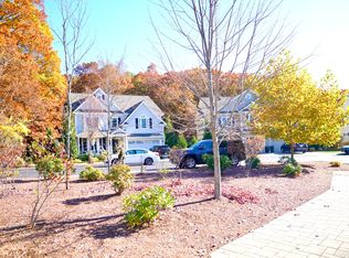 11 Grey Oaks Cir, Lexington, MA 02421