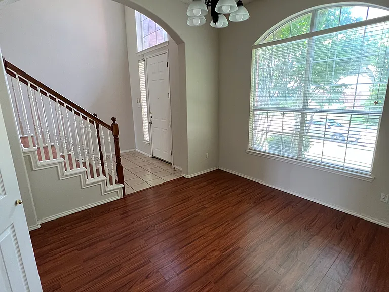 3633 Kimble Dr — Photo 5