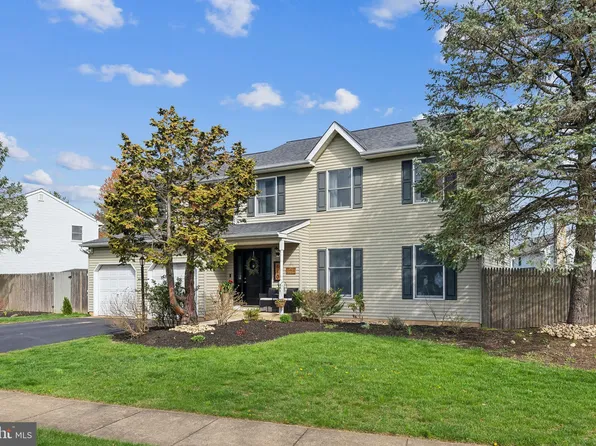 610 Crescent St, Langhorne, PA 19047