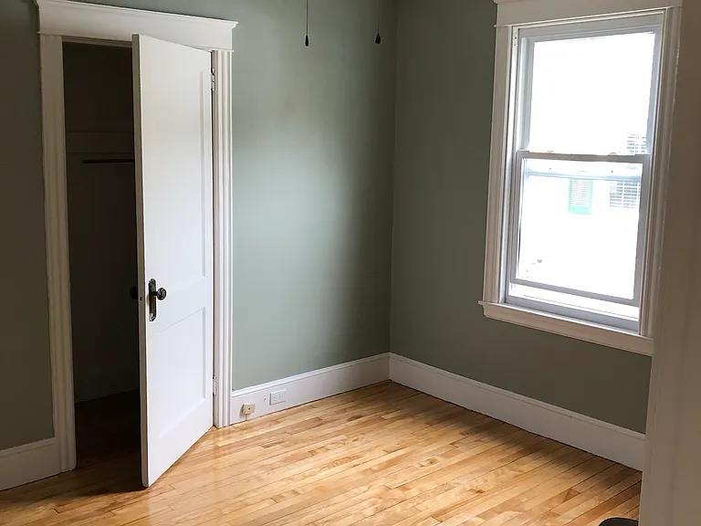 50 Rockland Ave #1 — Photo 8