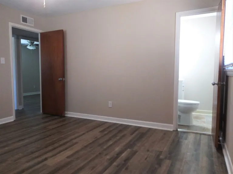 506 Ewell St SW — Photo 8