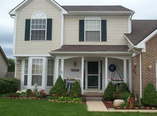 8449 Barrington Dr, Ypsilanti, MI