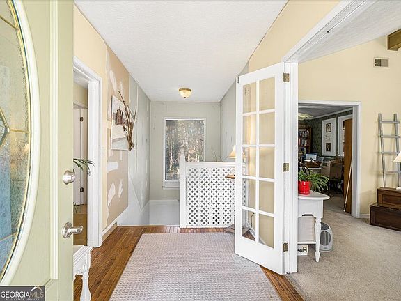 3rd image of 3125 Rosebud Rd