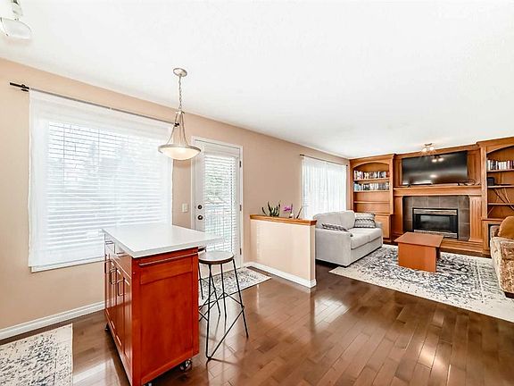 5th image of 327 Hidden Ranch Cir NW