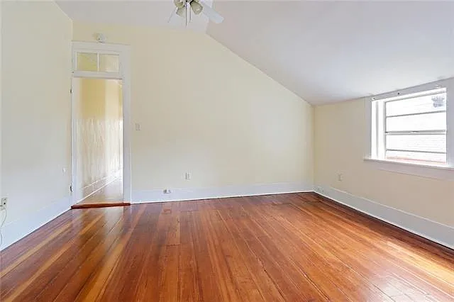 3811 1/2 Cleveland Ave — Photo 6