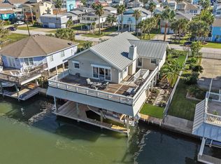 22202 Frio Dr, Galveston, TX 77554