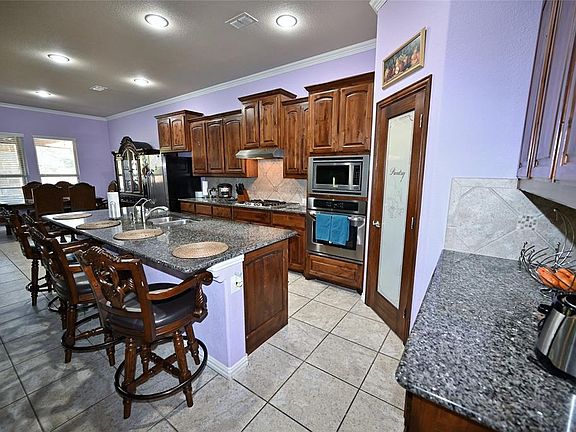 5th image of 2226 Clarebrooke Dr