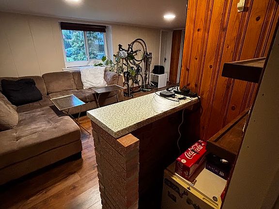 4th image of 3569 W 28th Ave #Basement