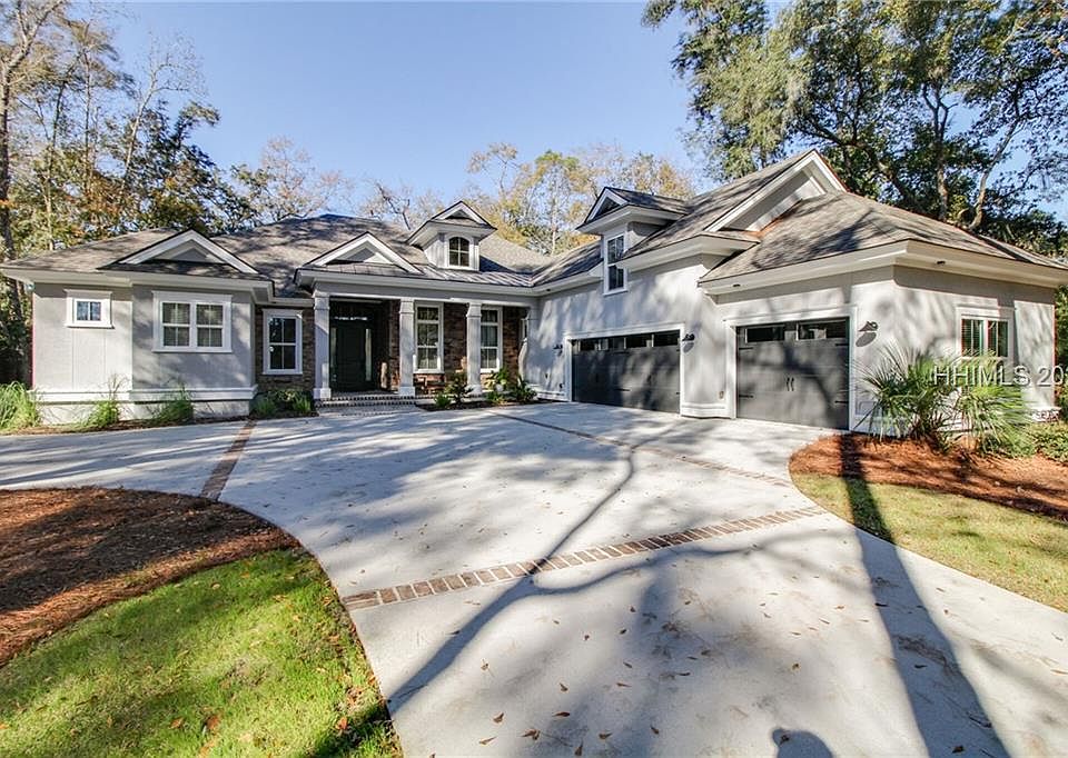 1st image of 11 Mead Ln