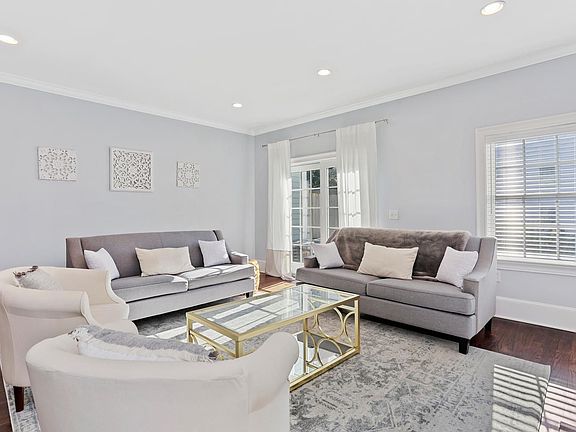 2 Nassau Pl Cos Cob CT 06807-large-039-051-003new-1500x1000-72dpi.jpg