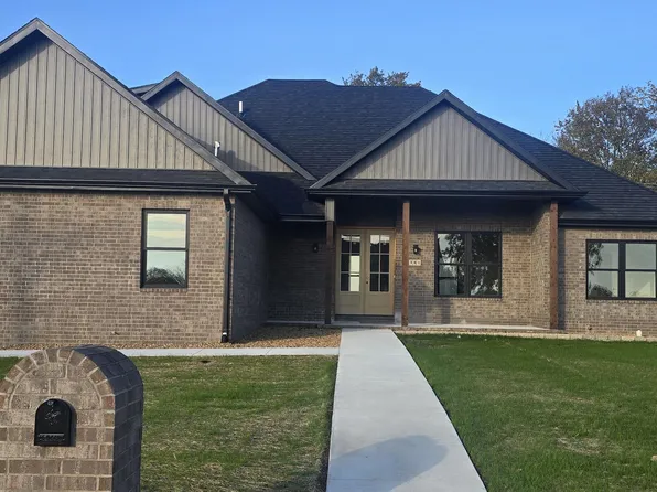 381 S Hartford Avenue, Bolivar, MO 65613