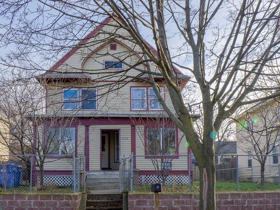 1st image of 930 Cass Ave SE