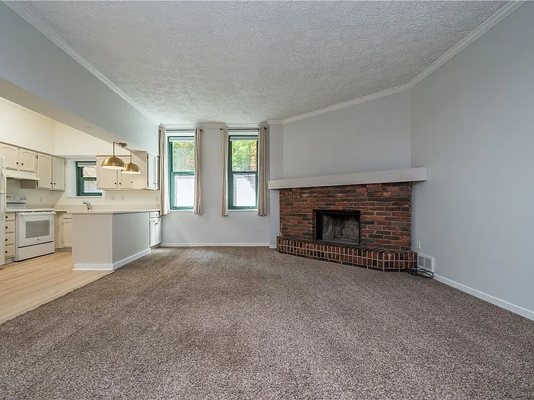 1110 Palo Alto St #A — Photo 7