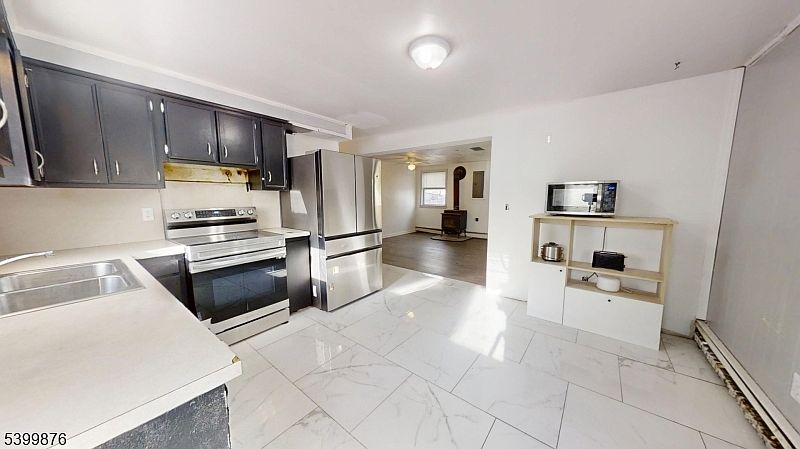 1st image of 3 Dickerson Rd