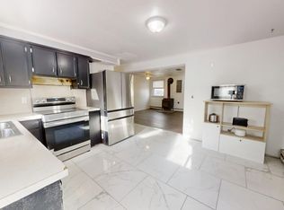 3 Dickerson Rd, Lake Hopatcong, NJ 07849