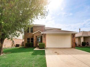8751 Cove Meadow Ln, Fort Worth, TX 76123
