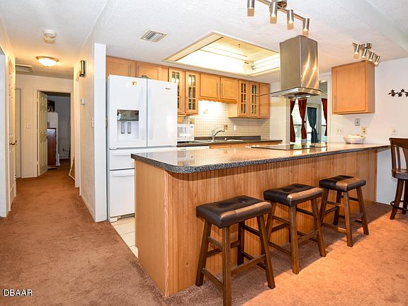 5th image of 362 Wilmette Cir