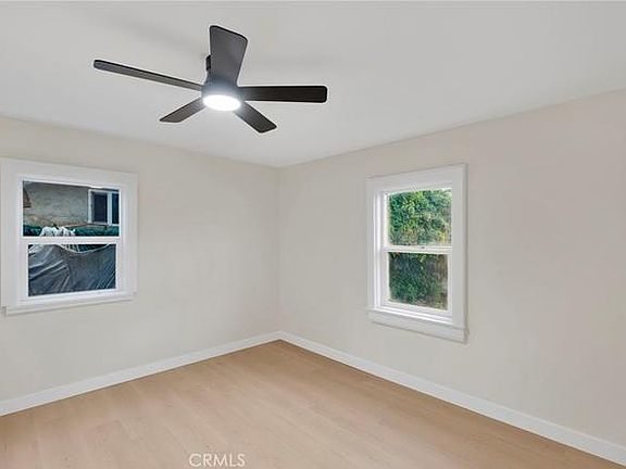 5th image of 209 Maple St