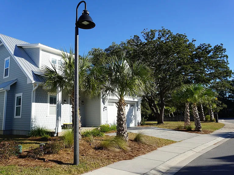 4032 Tamarisk Ln — Photo 49