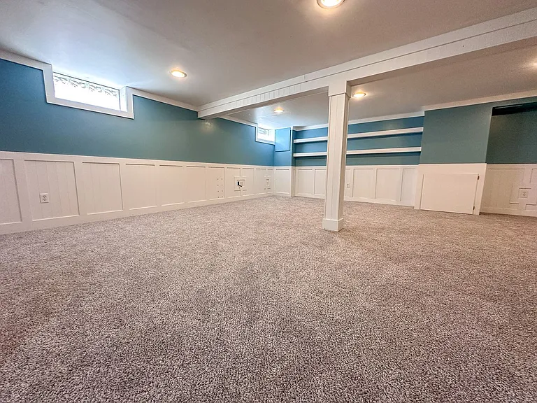 2610 Albert Dr SE — Photo 16