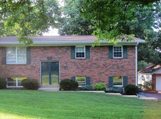 356 Daniels Estates Dr, Union, MO 63084