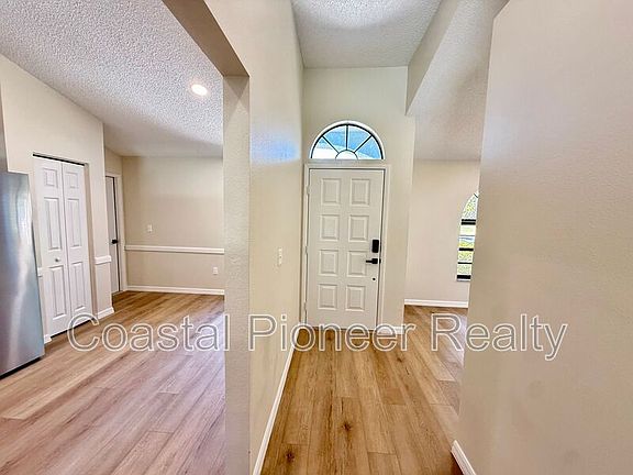 4th image of 8774 Huntfield St
