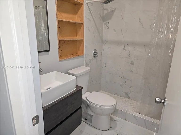1629 SW 6th St #4 — Photo 31