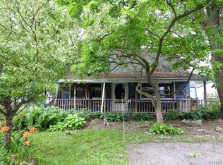 114 Parker Ave, Liverpool, NY
