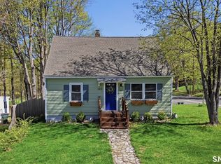149 E Mountain Ave, Winsted, CT 06098