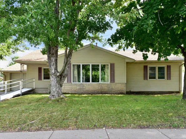 3740 W 6th St, Winona, MN 55987