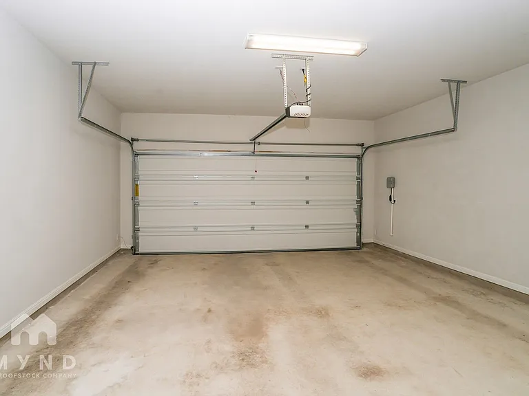 708 Hays Hill Dr — Photo 17