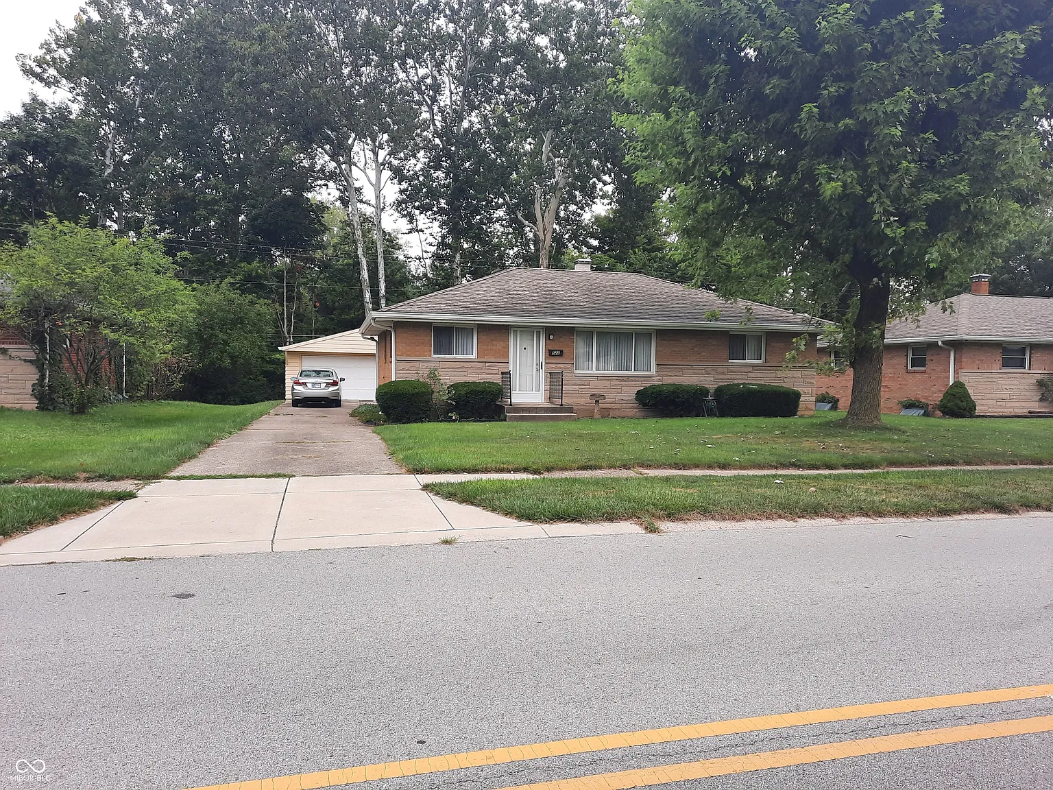 522 Grovewood Dr photo 1
