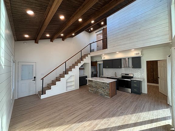 2nd image of 349 Chappel Hill Rd #20