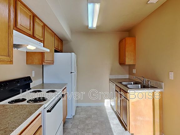 5th image of 3912 Washington Ave APT 102