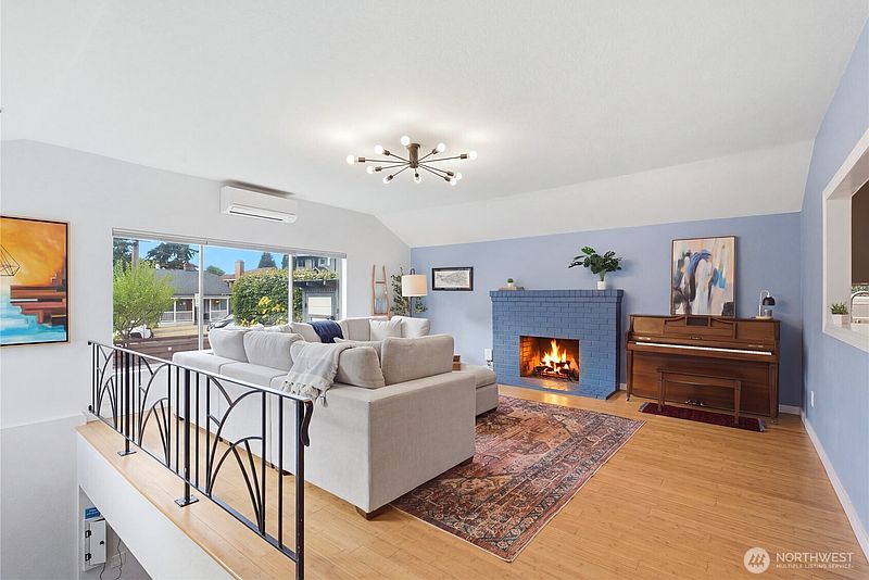 2nd image of 8012 25th Avenue NW
