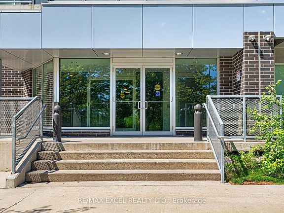 3rd image of 251 Hemlock St #615