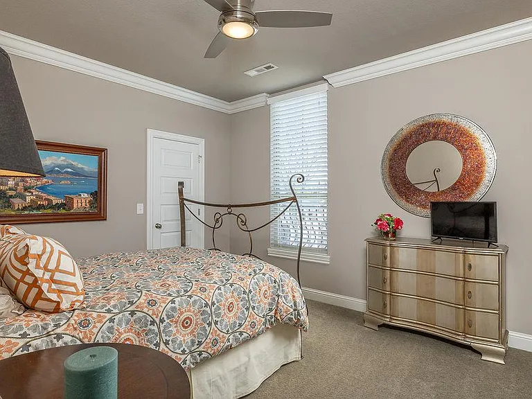 1235 E Adelaide Ln — Photo 35