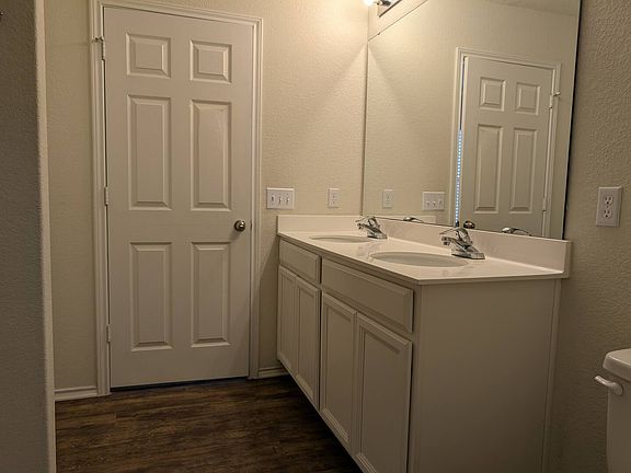 5th image of 512 Hummingbird Ln #1