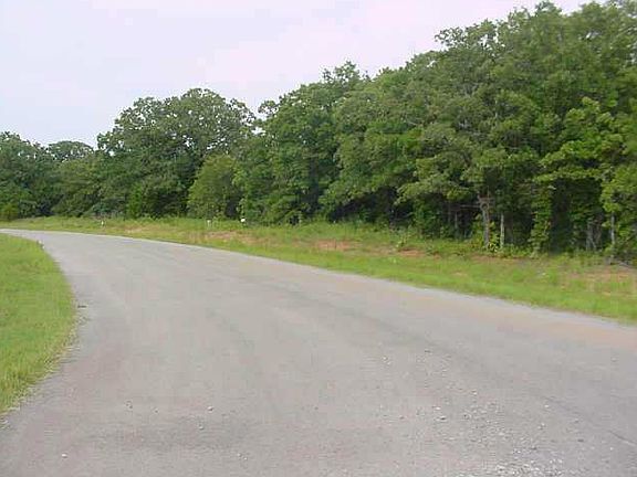 5th image of 15301 Acorn Cir