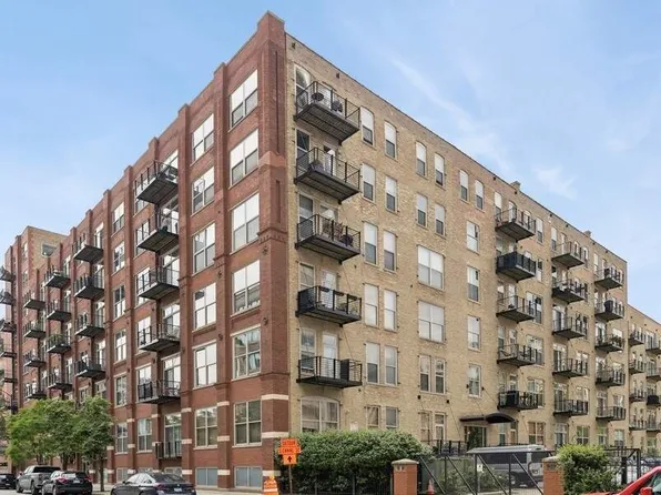 420 S Clinton St #614-A, Chicago, IL 60607
