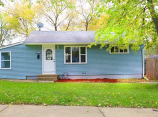 2220 Mohican Rd, Waukegan, IL 60087