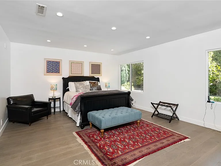 5541 Matilija Ave — Photo 21
