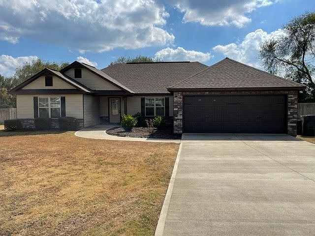 1st image of 11 Silver Eagle Ct