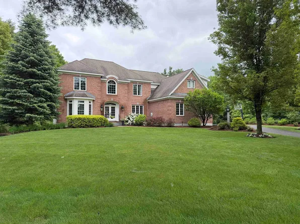 15 County Road, Bedford, NH 03110