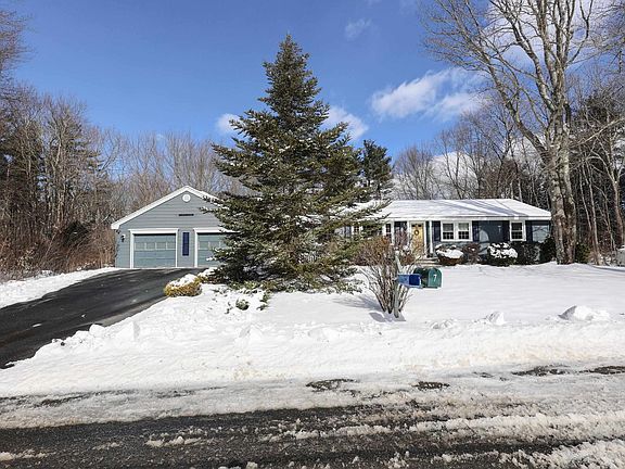 4th image of 7 Birch Haven Dr