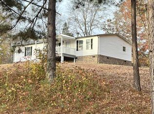 103 Whisperwood Ct N, Hodges, SC 29653