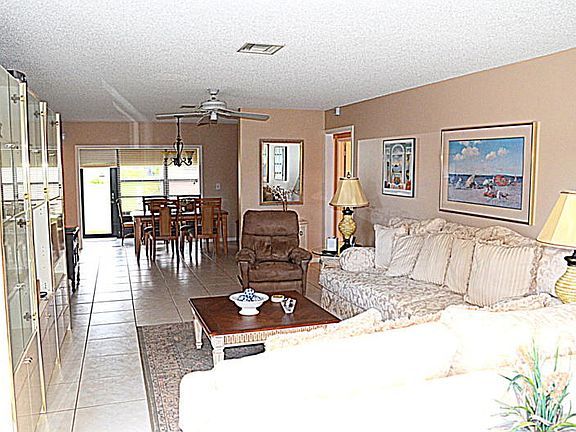 3rd image of 10281 Dovewood Ln APT B